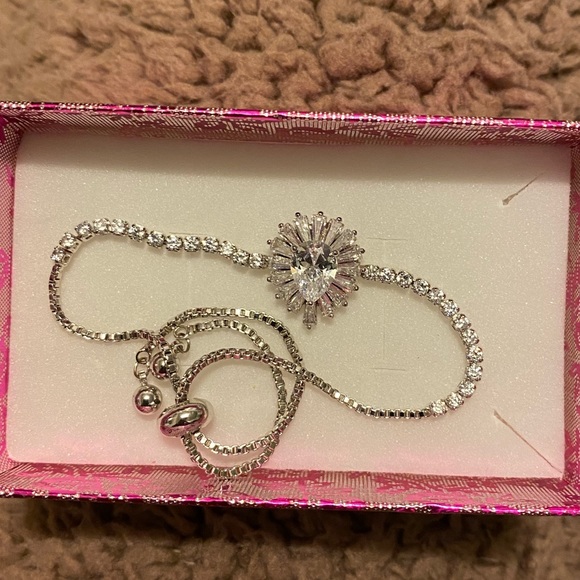 Adjustable silver bracelet - Picture 2 of 4